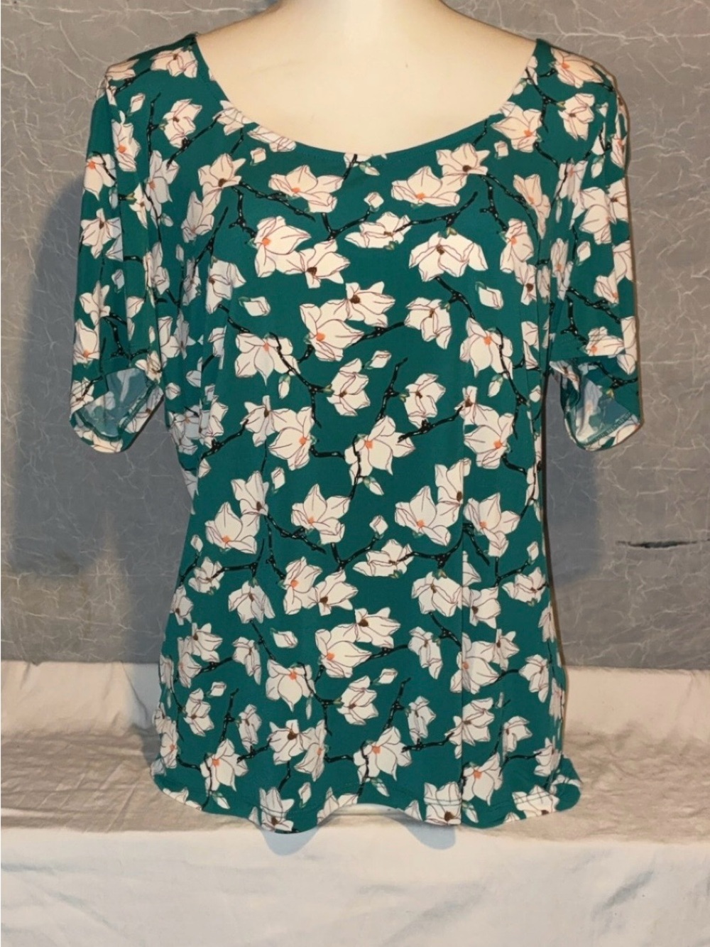 NWT Catherine Malandrino Green Floral Blouse XL